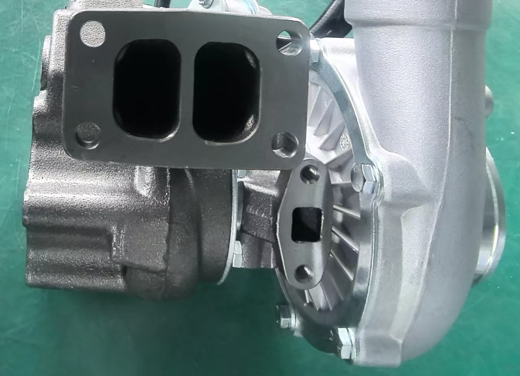 827962 G3R00- 1118100-135 Турбокомпрессор для  YUCHAI Diesel YC6G260N-50 YC6GN 7,8 л 191 кВт